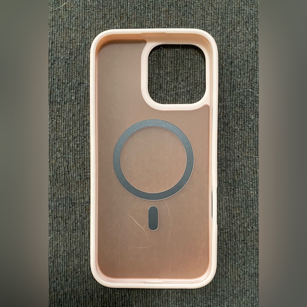 Chic Pink Phone Case with MagSafe Support